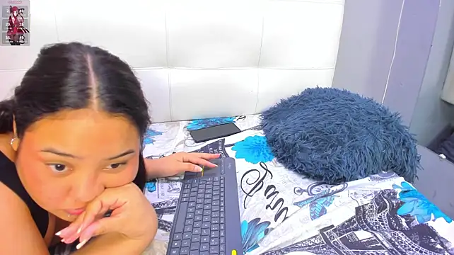 Arisia78Mia - suck big clit