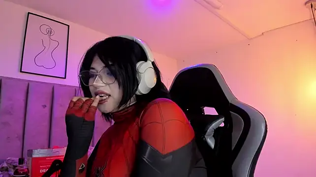 Kitty_Gang - Ride dildo watching my ass up close 🔥
