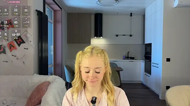 LumiyaSunny - control my toy 2 min