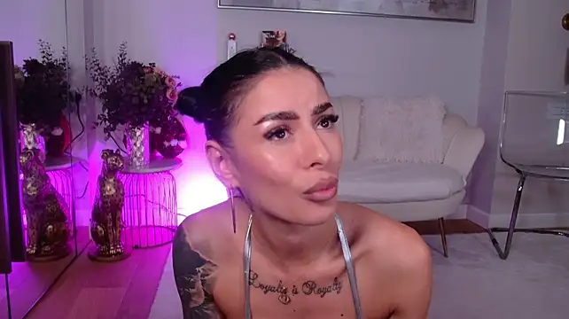 EvaAmantti - slide your finger in my pussy.. naked