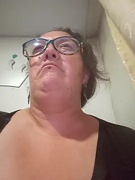 _Saraqueen-- - plug anal 4 min control domi last tip