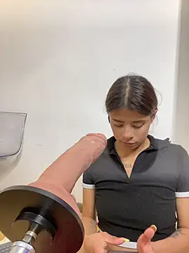 Antonella_Torres2 - deep- milk in my face