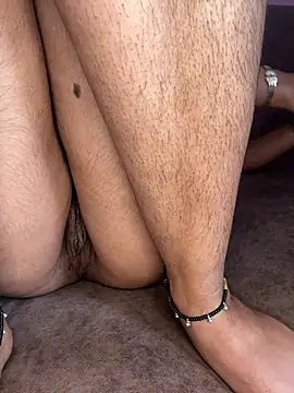 Juicey_bhabhi_pussy - Spit on pussy and boobs check insta boys