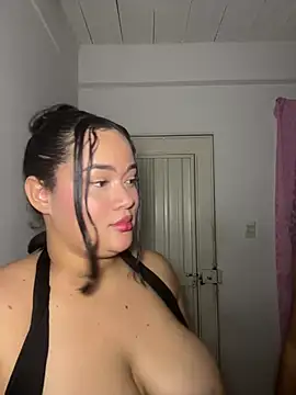 Dakota_JE - 🔥 Both girls' tits out 🔥