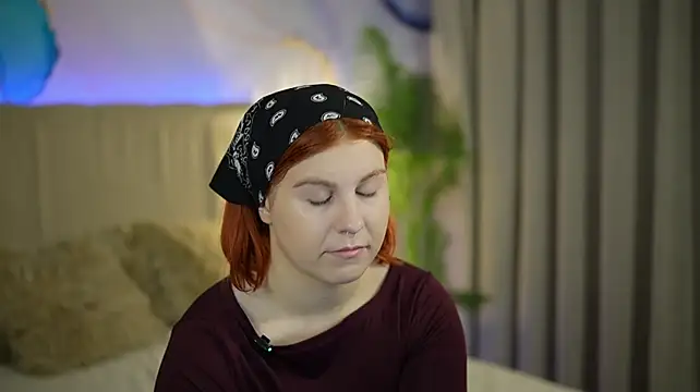 GingerPinky - get naked