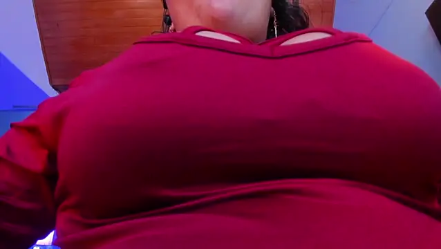 Esmeralda_Boobs - SHOW AND SPIT BOOBS