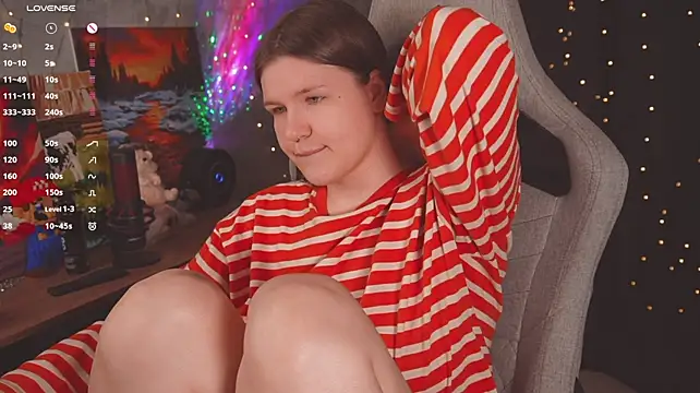 Cuteamberlyyy - DILDO IN PUSSY