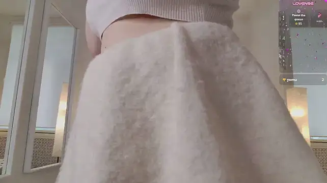 True_voice - lets masturbate my naked pussy 1 min