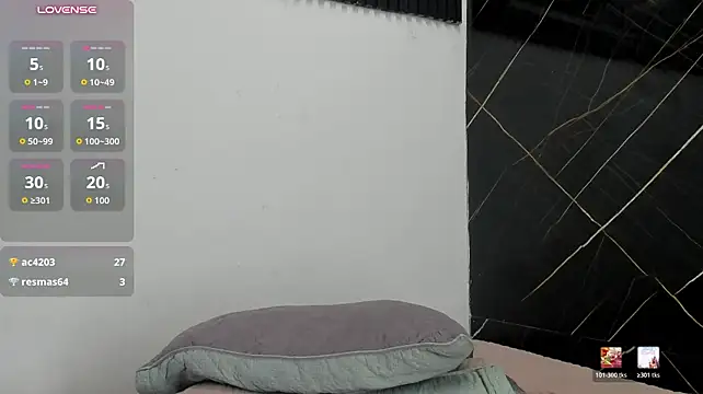 Juliana_Russ - Massage in bobs + control lush x50seg
