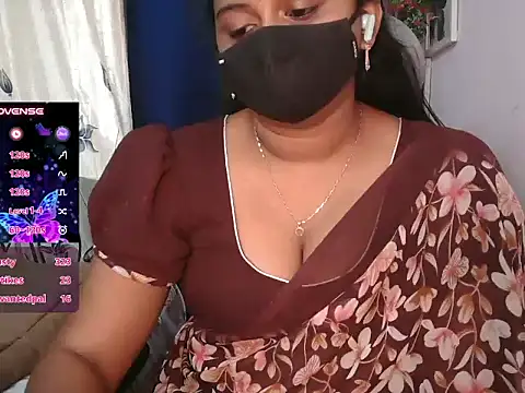 Pavani-Darling - ice on boobs in 5 mins