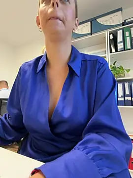 Hii_Lolla - Orgasm and LT video 9 min and 10 picture
