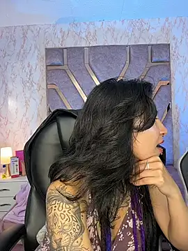 Velvet_Mysstic - flash tits