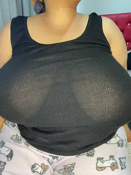 ShortShaly - Cum on titts and milk