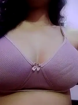 Sexy-Bindu-Pariyar