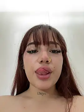 Amelia_rousse26 - one fingers in the ass
