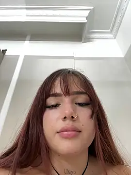 Amelia_rousse26 - one fingers in the ass