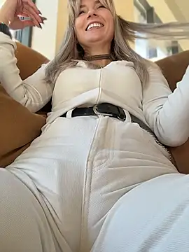 Crazy-Rosa - Hi guys 💋play with my pussy💋