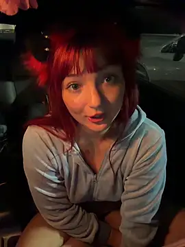 Princessmoon129 - 🤭 SUCK DILDO ON STRANGERS CAR 🤭