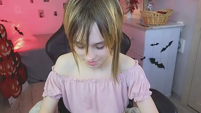 SelenaBless - Sucking a lollipop close
