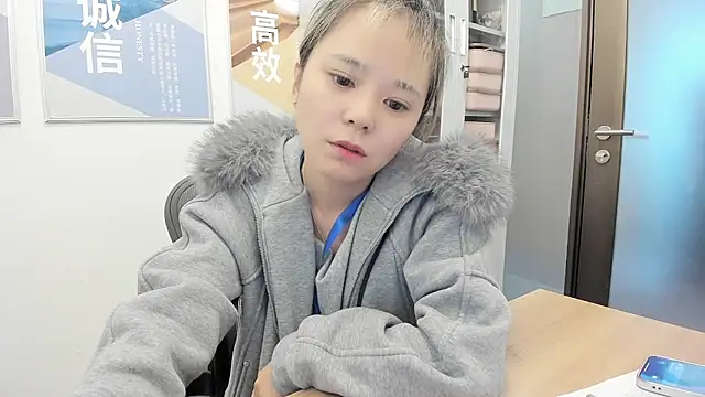 KKMM168 - 完成目标点电击棒点击奶奶头5次