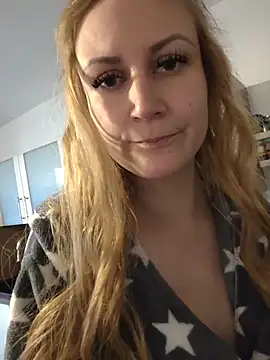 SweetGermanGoddess - 👣Show Feet