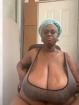 Biggblackboobs - make me happy