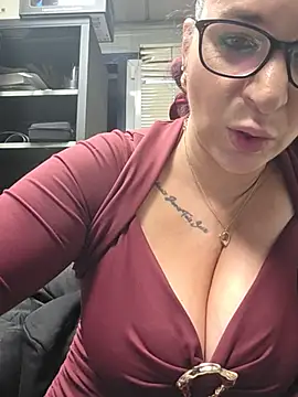 Micorazonheolmiangel23 - Gode anal 1 video 2 photos