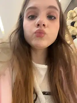 Lunabelle_ - touch my boobs walking near ppl