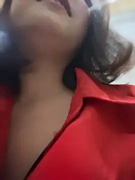 Lola666999 - 户外咖啡厅玩刺激，完成任务脱掉内裤骚穴特写