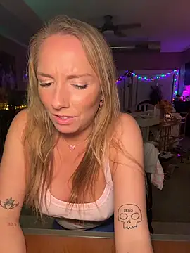 Prettymouthpeach - Cum show 🎟️