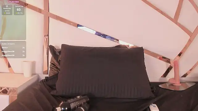 Emilia_Carrintong - oil in my boobs