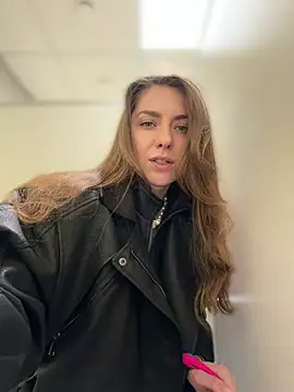 MariiD - ILL SEND HOT VID FOR LAST TIPPER