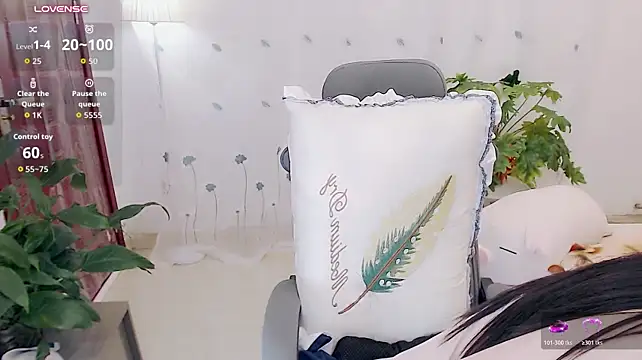 Yaoyao-baby520 - 世界那么大还是遇见你真好！（瑜伽裤喷水特写+大黑牛控制2分钟）