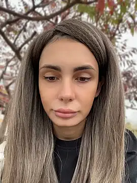 SandraCarter - Show sexy figure in public