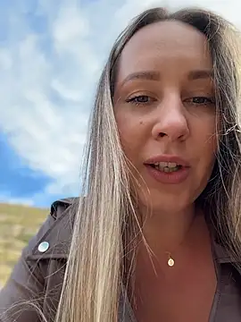 Mona_Plus - 3Fingers pussy💦Squirt outdoor💦LT video
