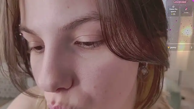 True_voice - take off panties complletly
