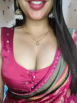 SO-CUTE-MERRY- - Full nude show