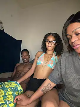 BonnyMolhada - BARBIE SUCK BBC
