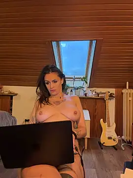 ClaireDeLunee - ENORME Squirt