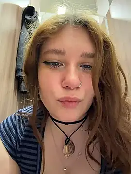 Lucy-joy - Pull down jeans and show ass