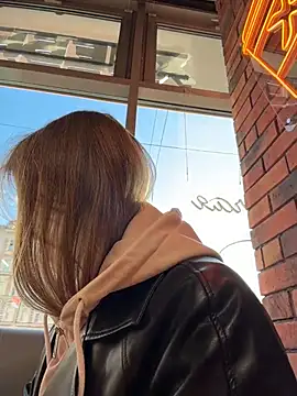 StreetSquirt - rub pussy over panties in public