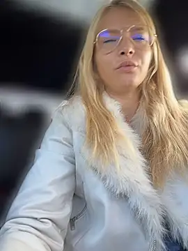 AnastasiaAniess - :heart: Happy Annie/Wet Annie
