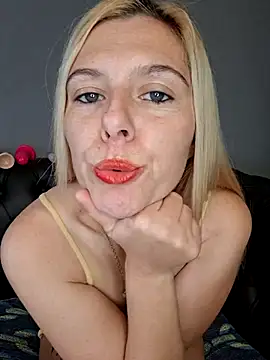 Alessiaaa - Doppia penetrazione