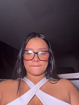 Lola_sweeet18 - Suck boobs