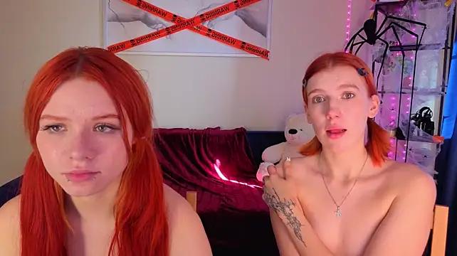SirenBeatrice - Fuck Kayla with a strap-on