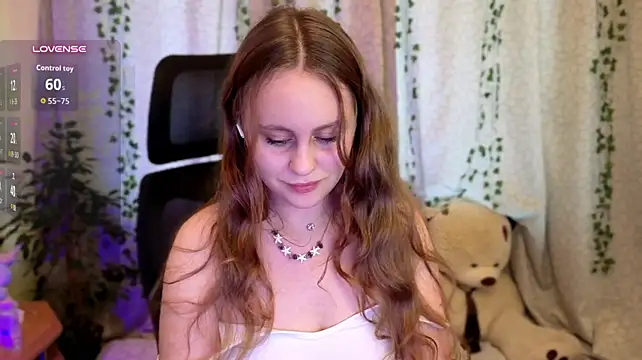 Web_kissa - show tits