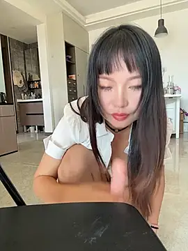 Xianyu-ss - 挑战任务：想办法 让表哥 摸自己胸，不是剧情