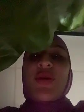 Aisha_k - Last tip controls toy 5 min 👑