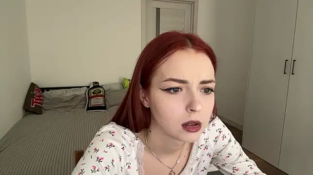 AudreaSaucer - lots of blow kisses