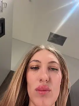 JessiTous - make my big ass red)